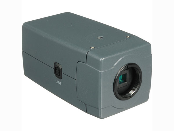C20-CH-6 Pelco 650TVL Day/Night Box Analog Security Camera 18-32VAC/12VDC - No Lens